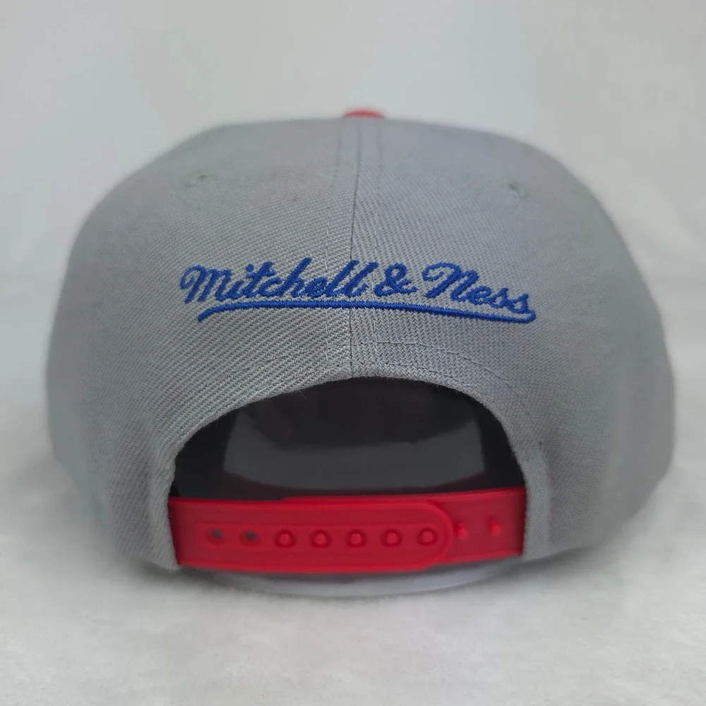 LA Lakers Mitchell & Ness NBA Snapback‎ Hat Cap 3D Logo Gray Red New